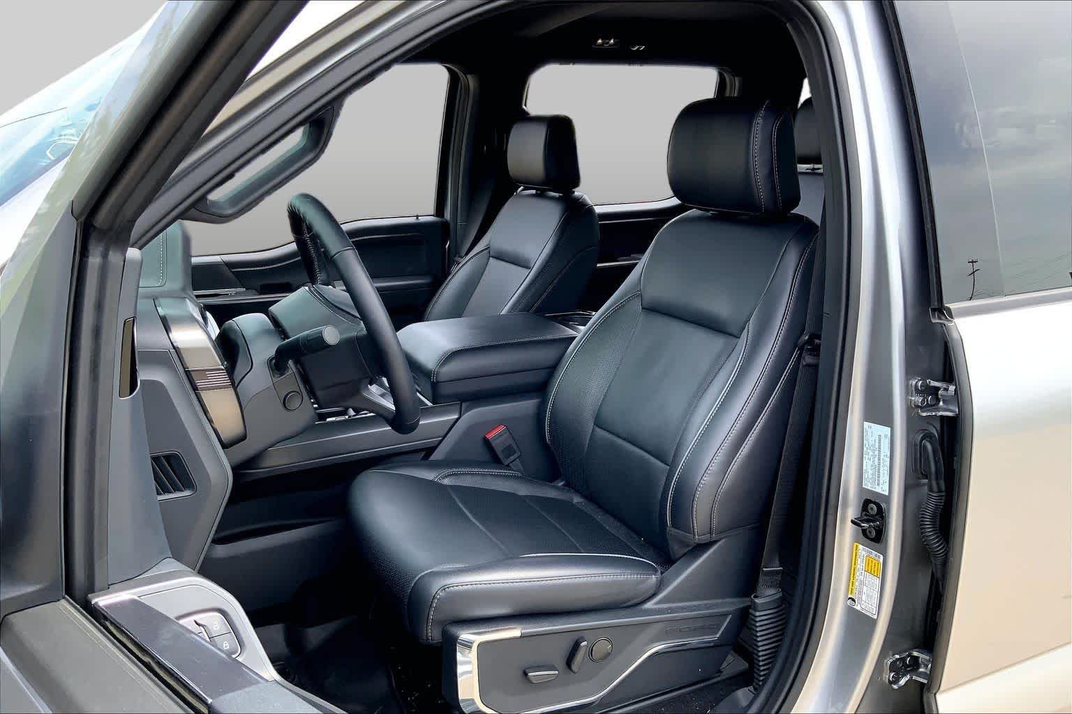 Used 2024 Iconic Silver Metallic Ford LARIAT image 7