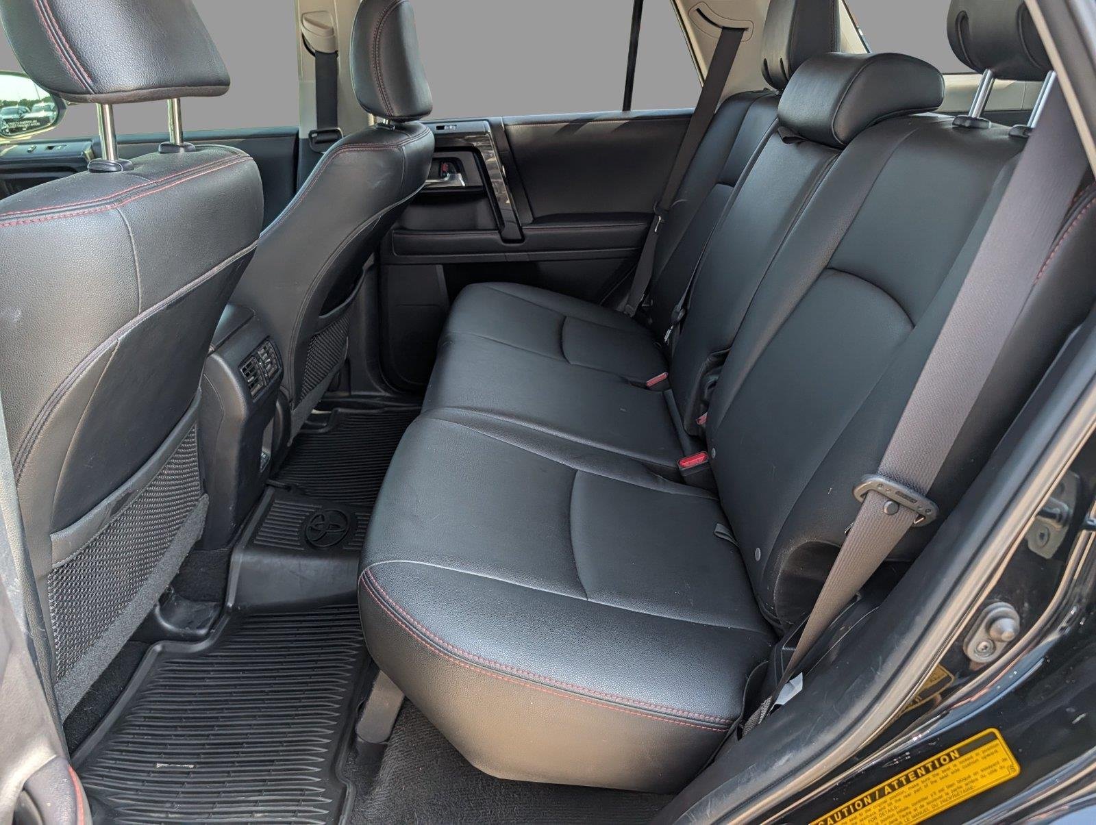 Used 2020 Midnight Black Metallic Toyota Venture image 32