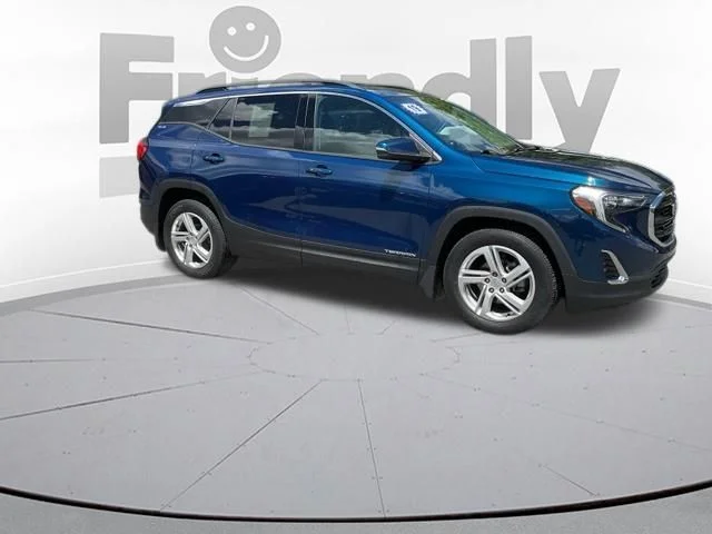 Used 2019 Blue Emerald Metallic GMC  image 12