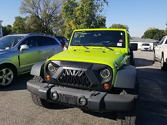 Used 2013 Green Jeep Sport image 12