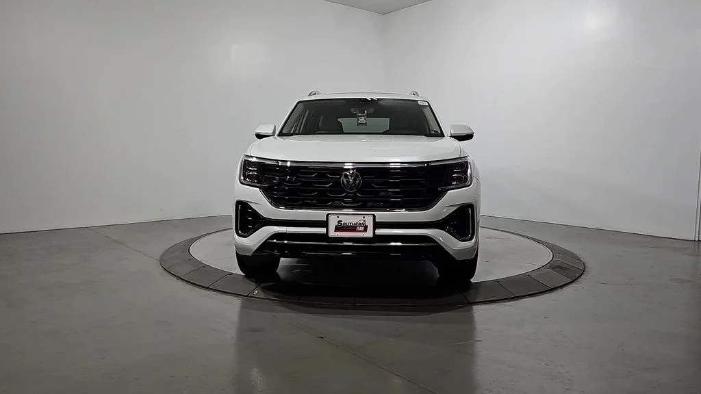 New 2026 White/off-white Volkswagen 2.0T SEL Premium R-Line image 8