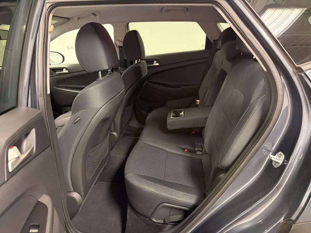 Used 2019 Blue Hyundai SE image 28