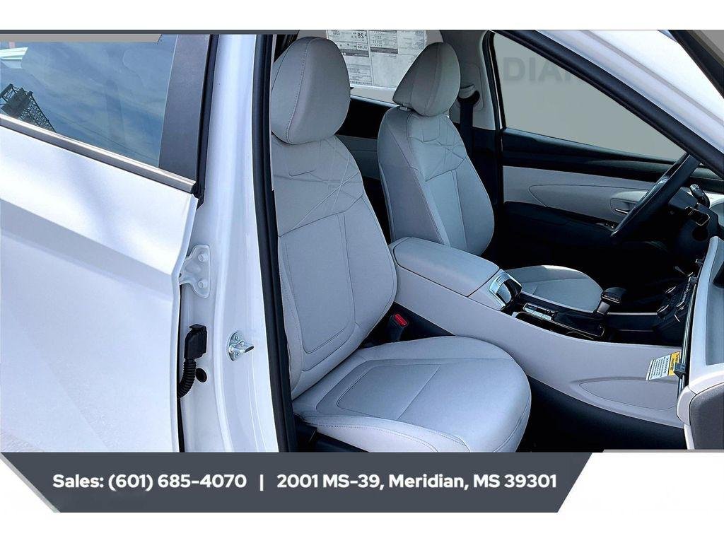 New 2026 Serenity White Pearl Hyundai SE FWD image 8