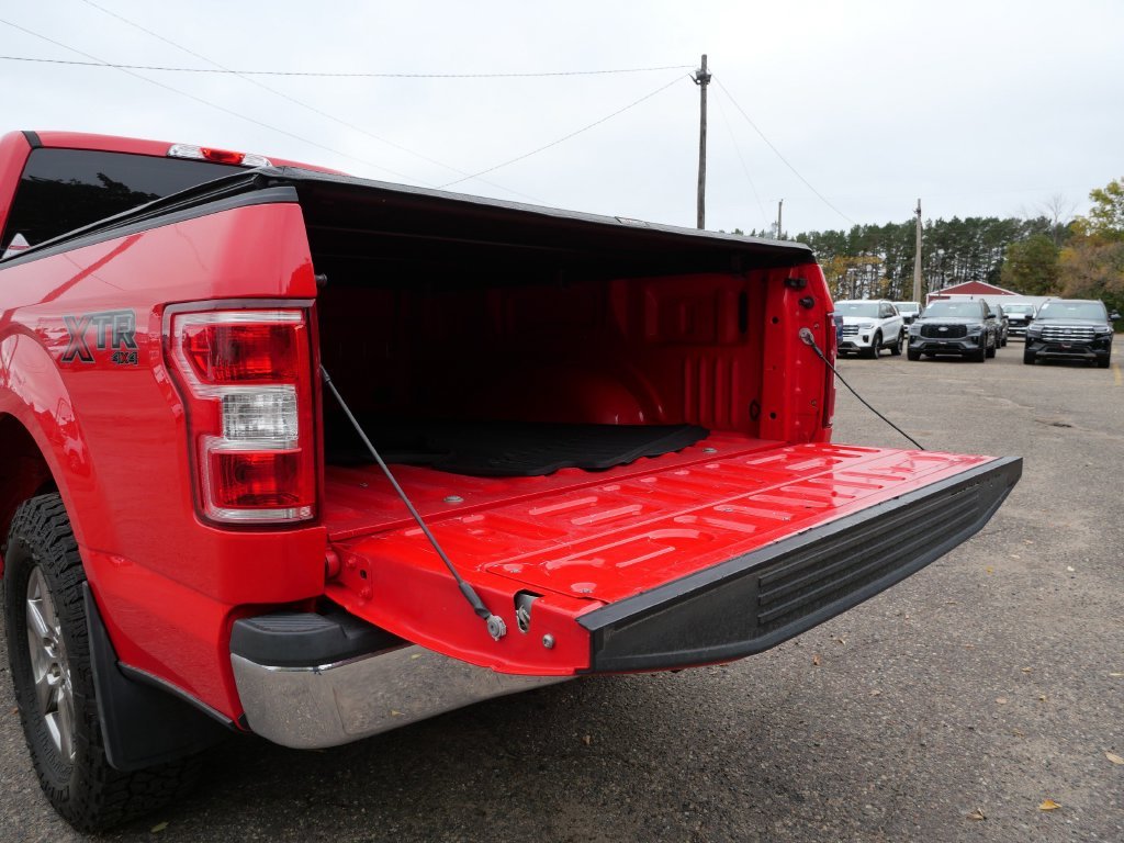 Used 2018 Red Ford XLT image 9