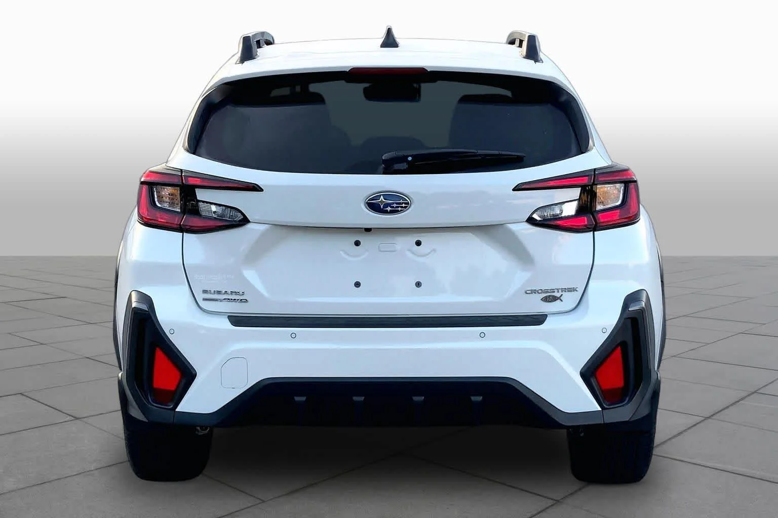 Used 2025 W3P/Crystal Whi Subaru Limited image 5
