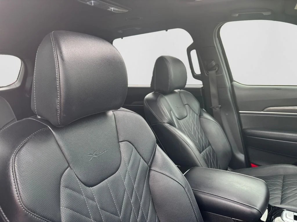 Used 2024 Black Kia EX X-Line image 36