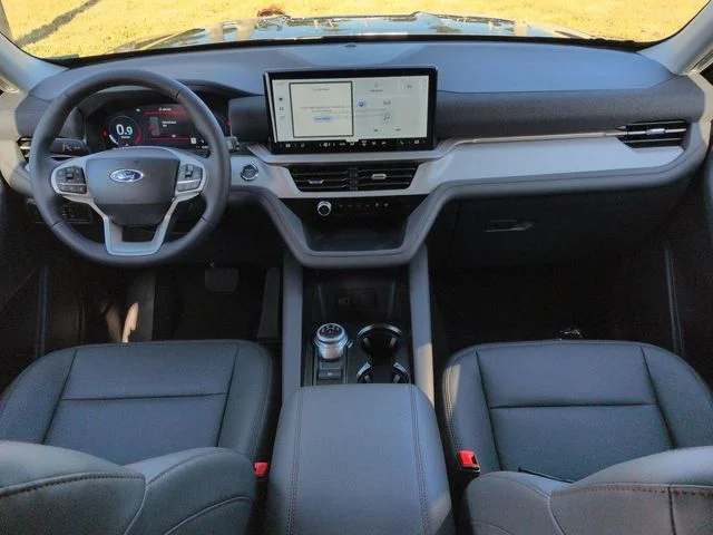 New 2026 Carbonized Gray Metallic Ford Active image 15