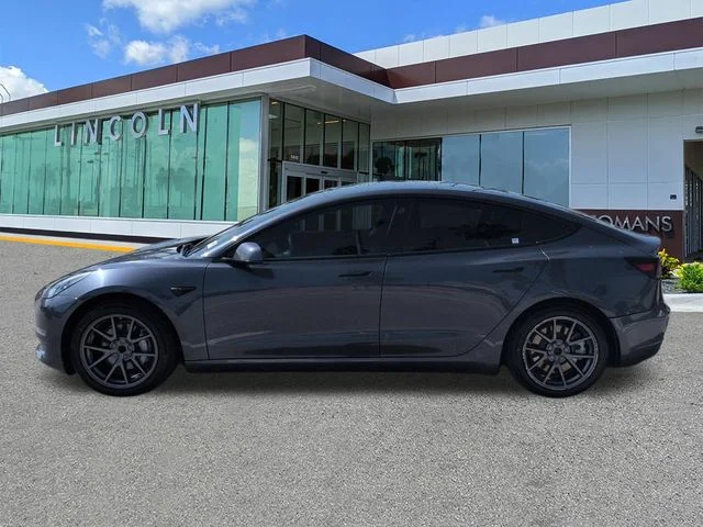 Used 2021 Silver Metallic Tesla Standard Range Plus image 7
