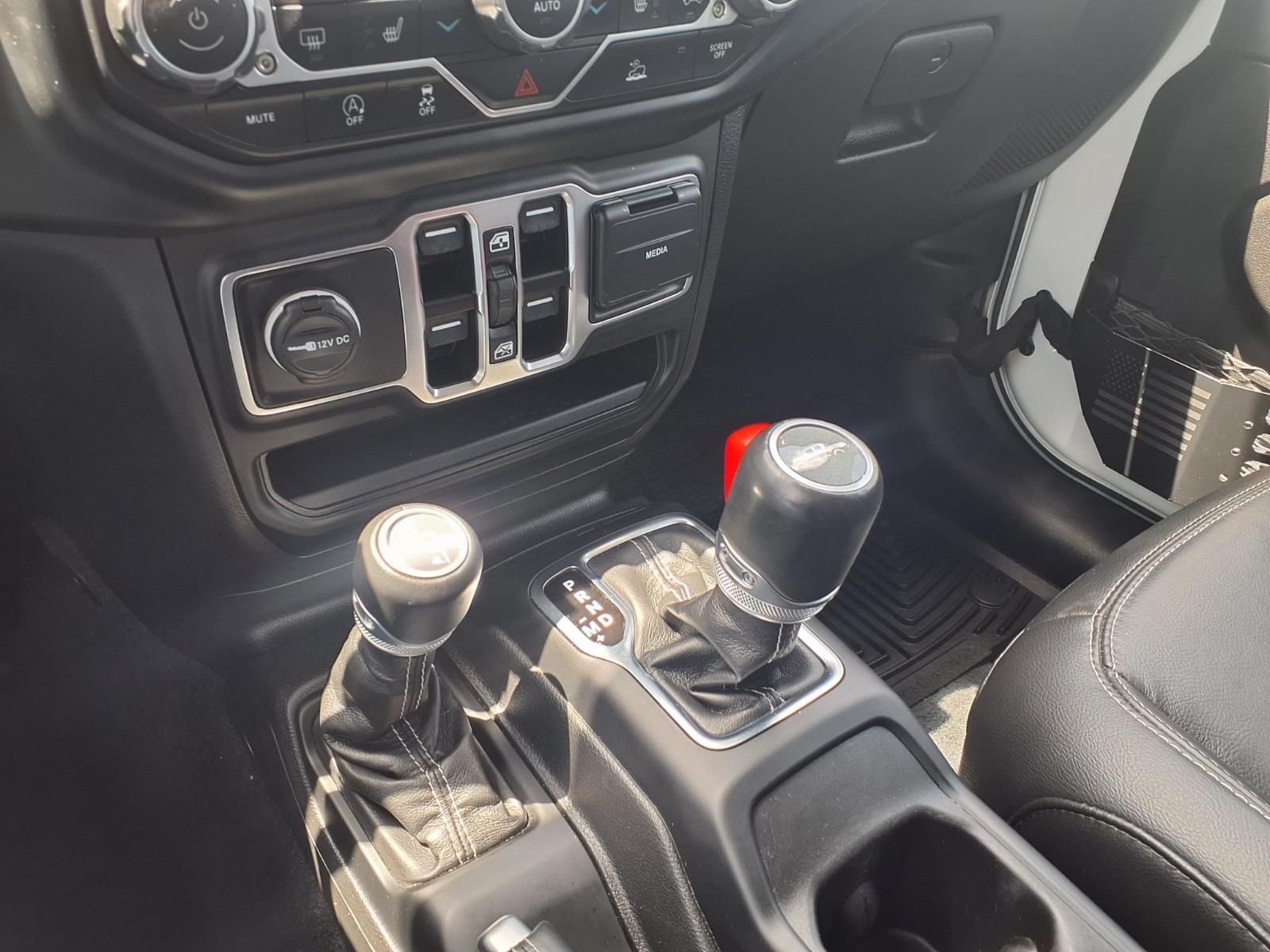 Used 2023 Bright White Clearcoat Jeep Overland image 25