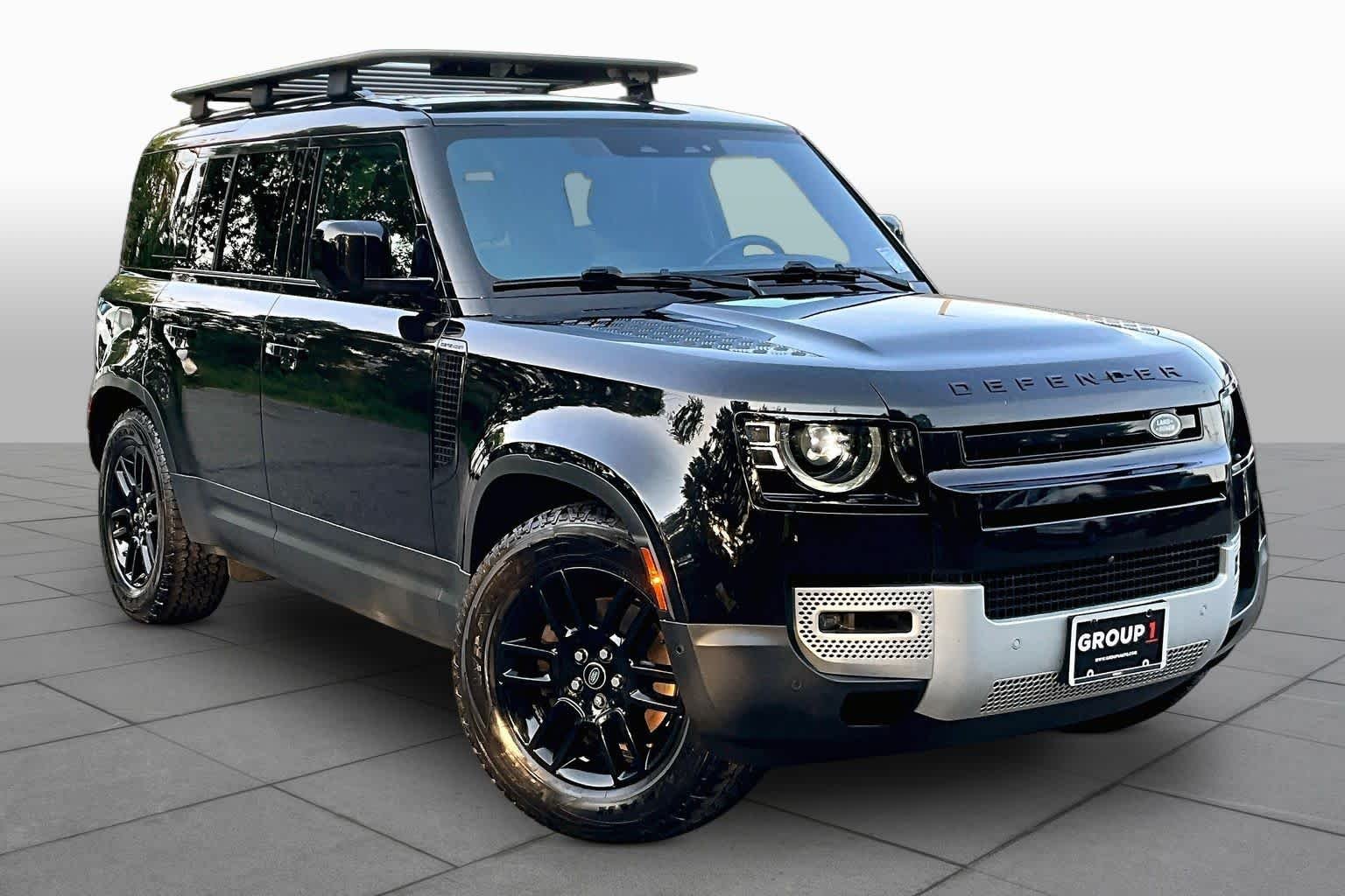 Used 2021 Santorini Black Metallic Land Rover S image 3