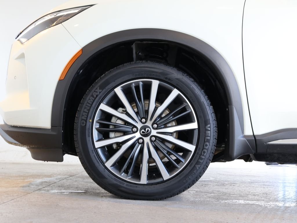 Certified Used 2023 White INFINITI Sensory image 56