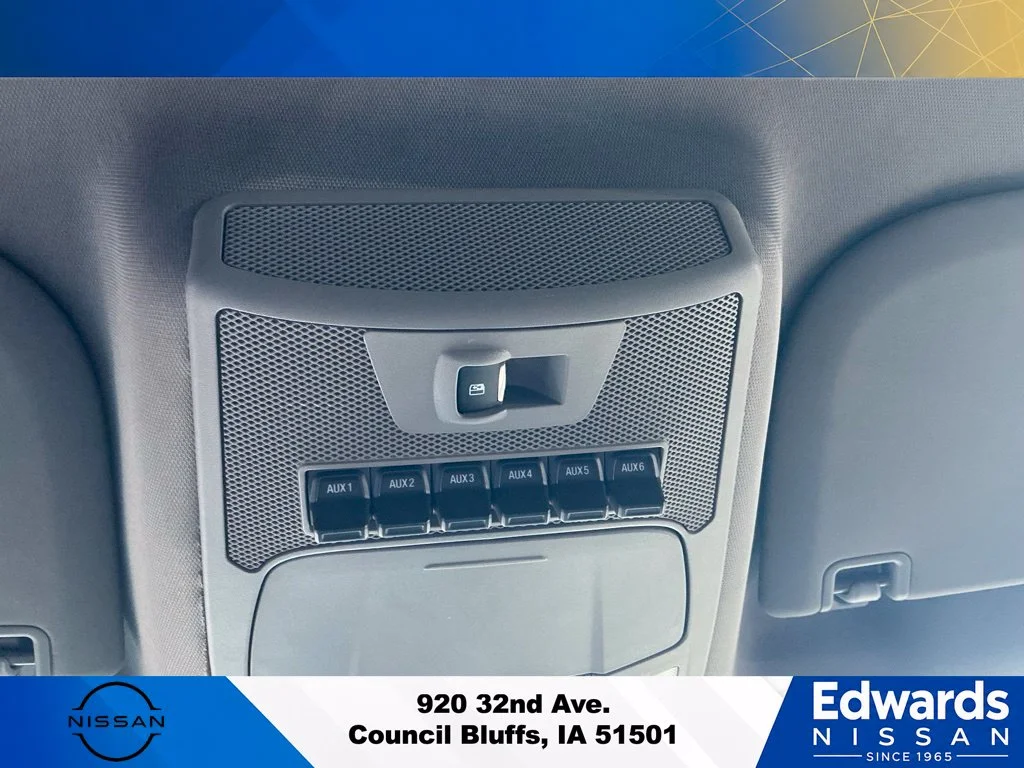 Used 2017 Black Ford XLT image 33