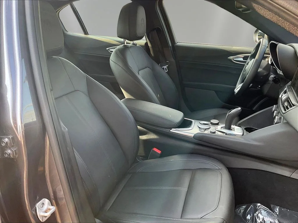 Used 2024 Gray Metallic Alfa Romeo Ti image 28