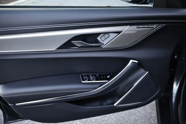 New 2024 Gray Jaguar R-Dynamic SE image 19