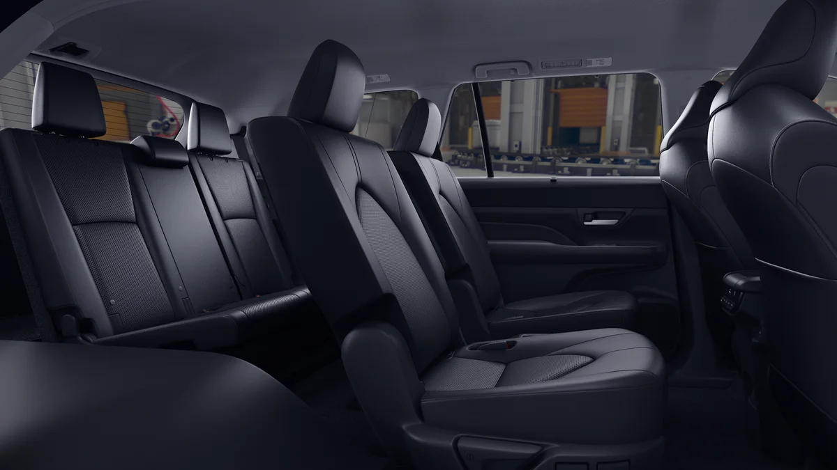 New 2026 Blueprint Toyota Hybrid XLE image 19
