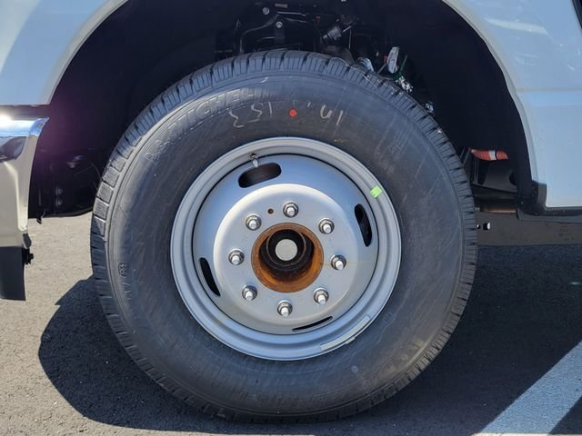 New 2026 Oxford White Ford F-350® XL image 20