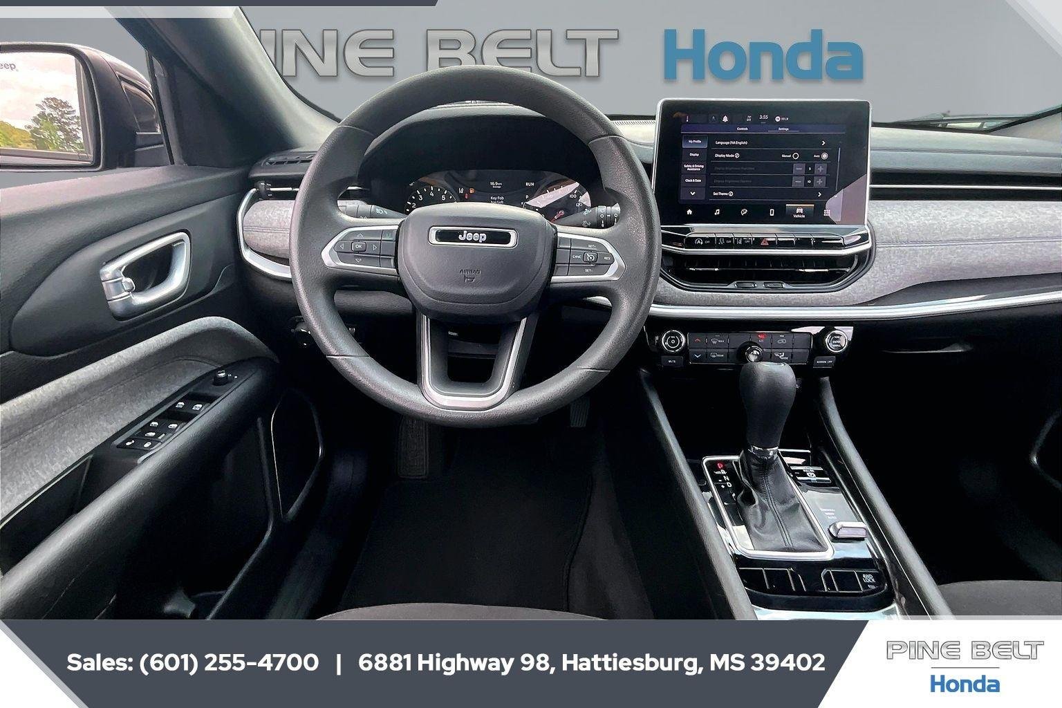 Used 2023 Diamond Black Crystal Pearlcoat Jeep Sport image 5