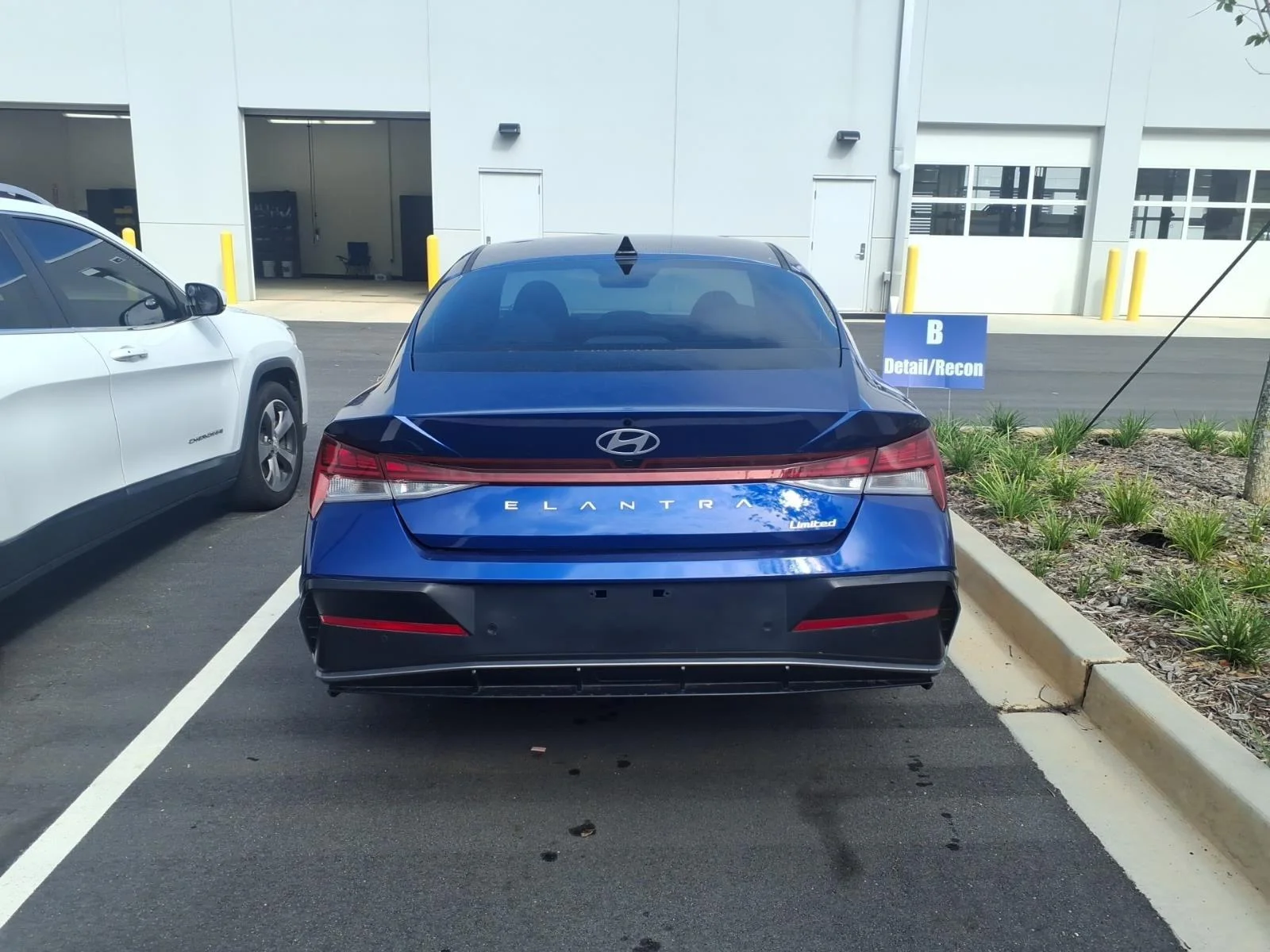 Used 2024 Intense Blue Hyundai Limited image 4