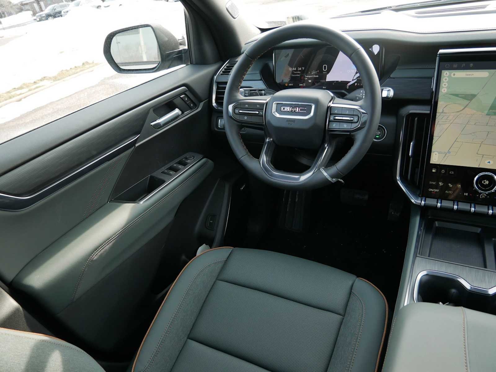 2026 GMC Acadia AT4 - Photo 13