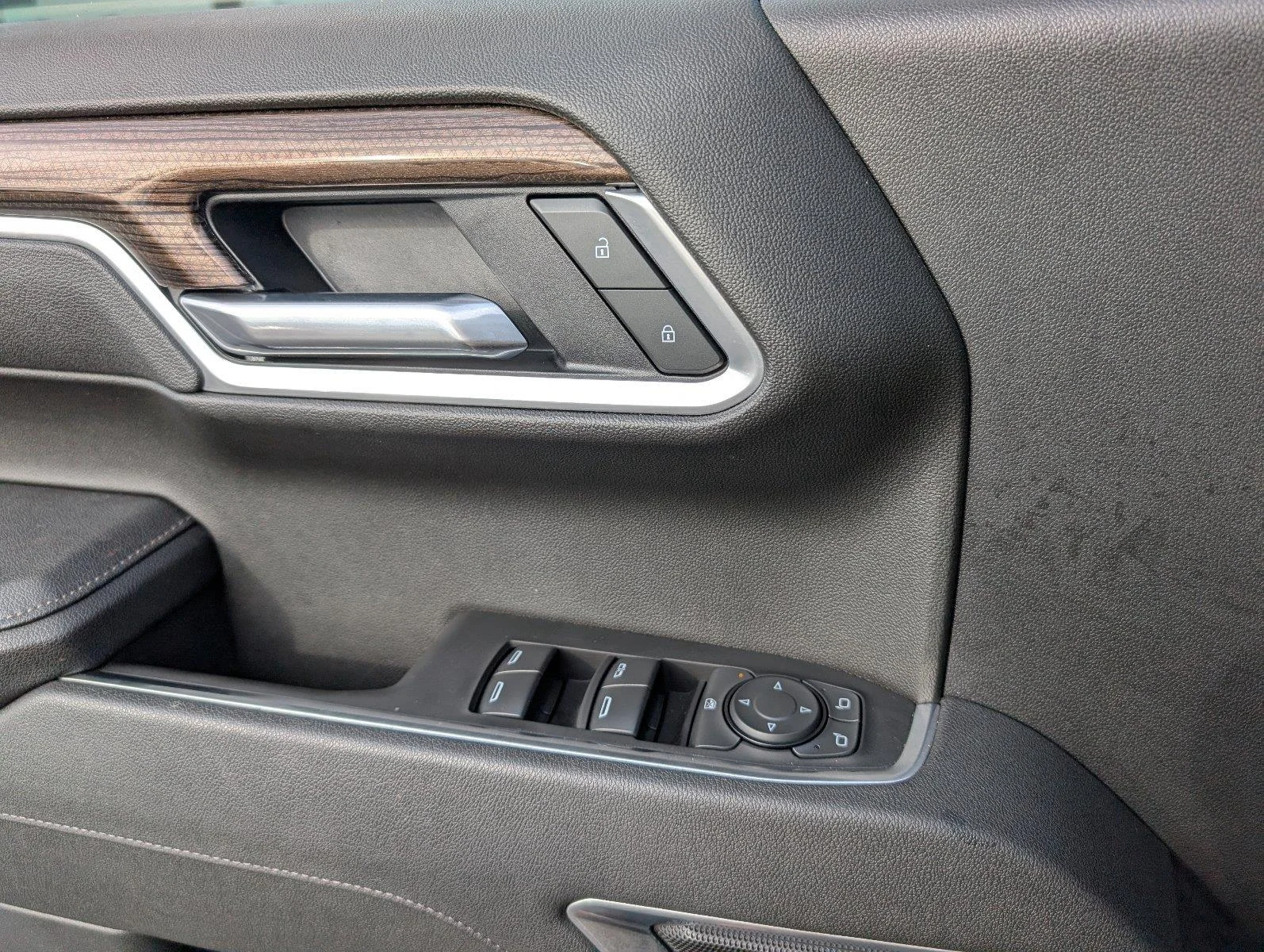 Used 2025 Black Chevrolet RST image 16