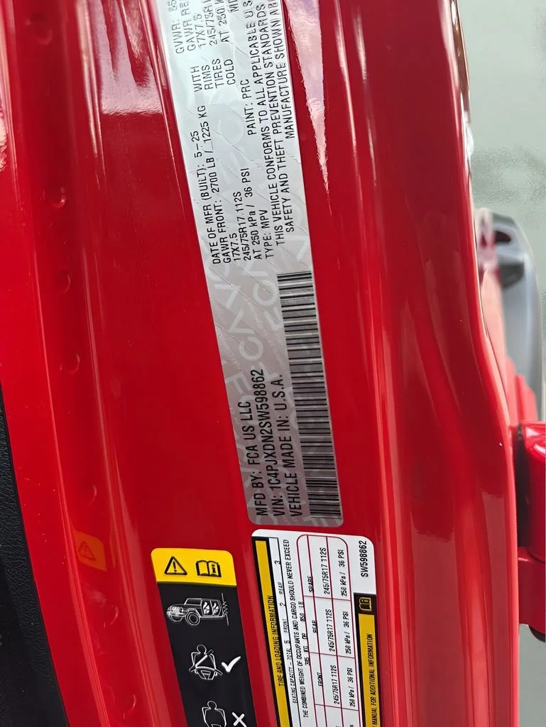 Used 2025 Red Jeep Sport S image 10