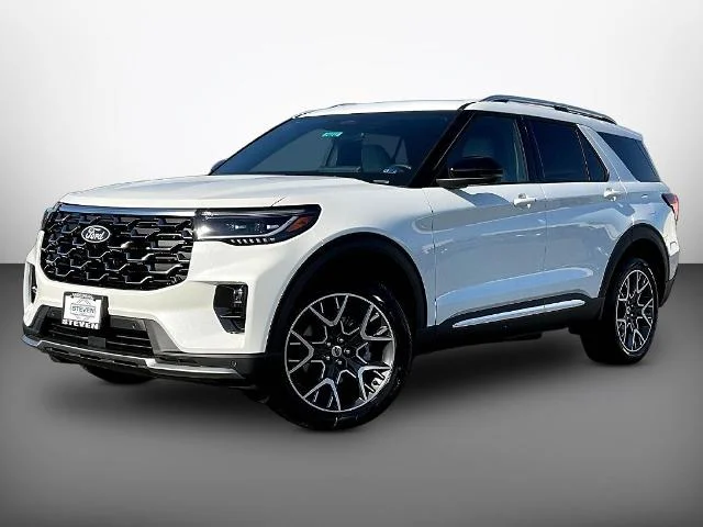 New 2027 Star White Metallic Tri-Coat Ford Platinum™ image 45