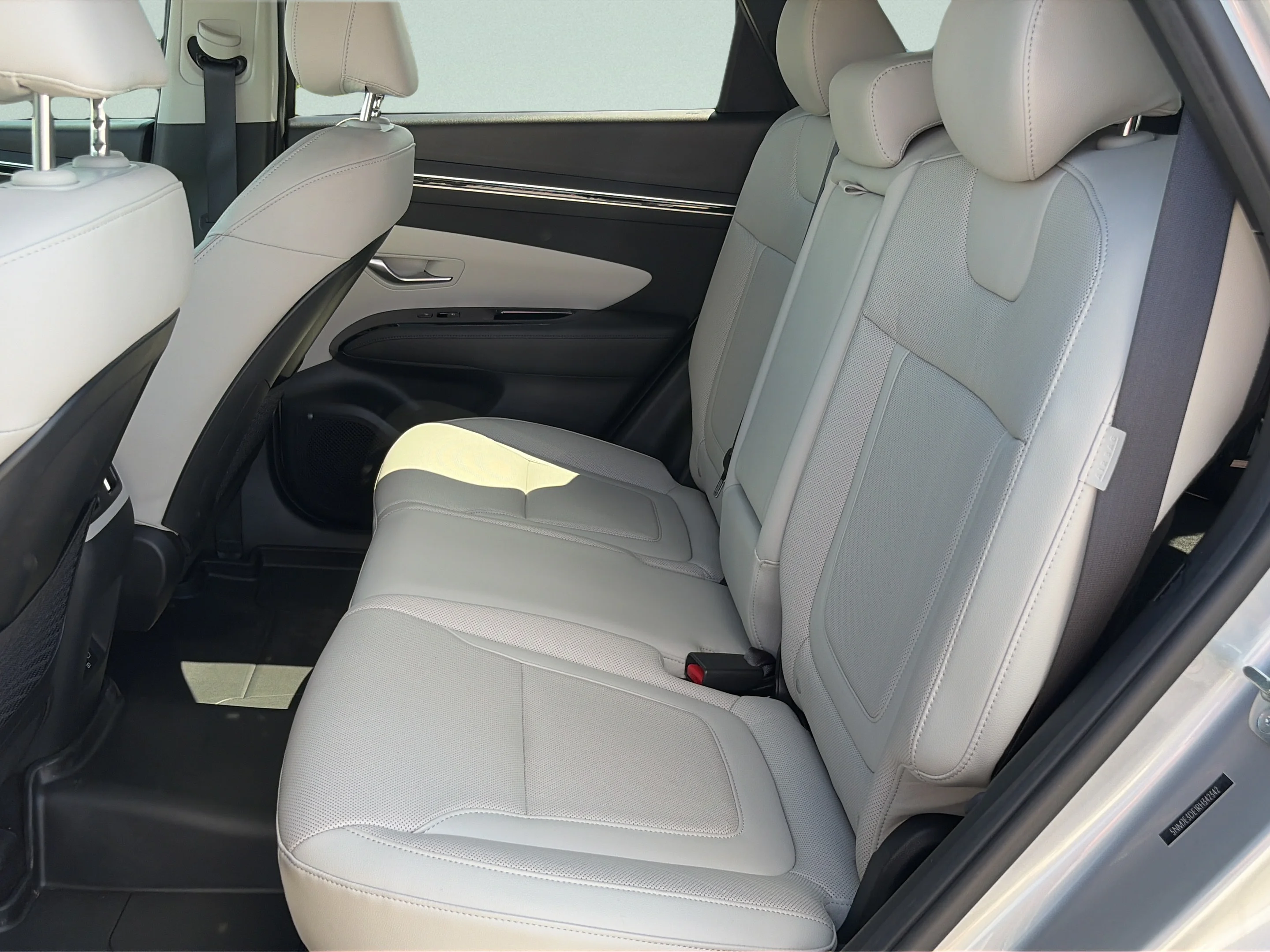 Used 2024 Shimmering Silver Hyundai Limited image 10