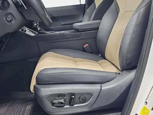 Certified Used 2025 EMINENT WHITE PEARL Lexus OVERTRAIL PLUS image 63