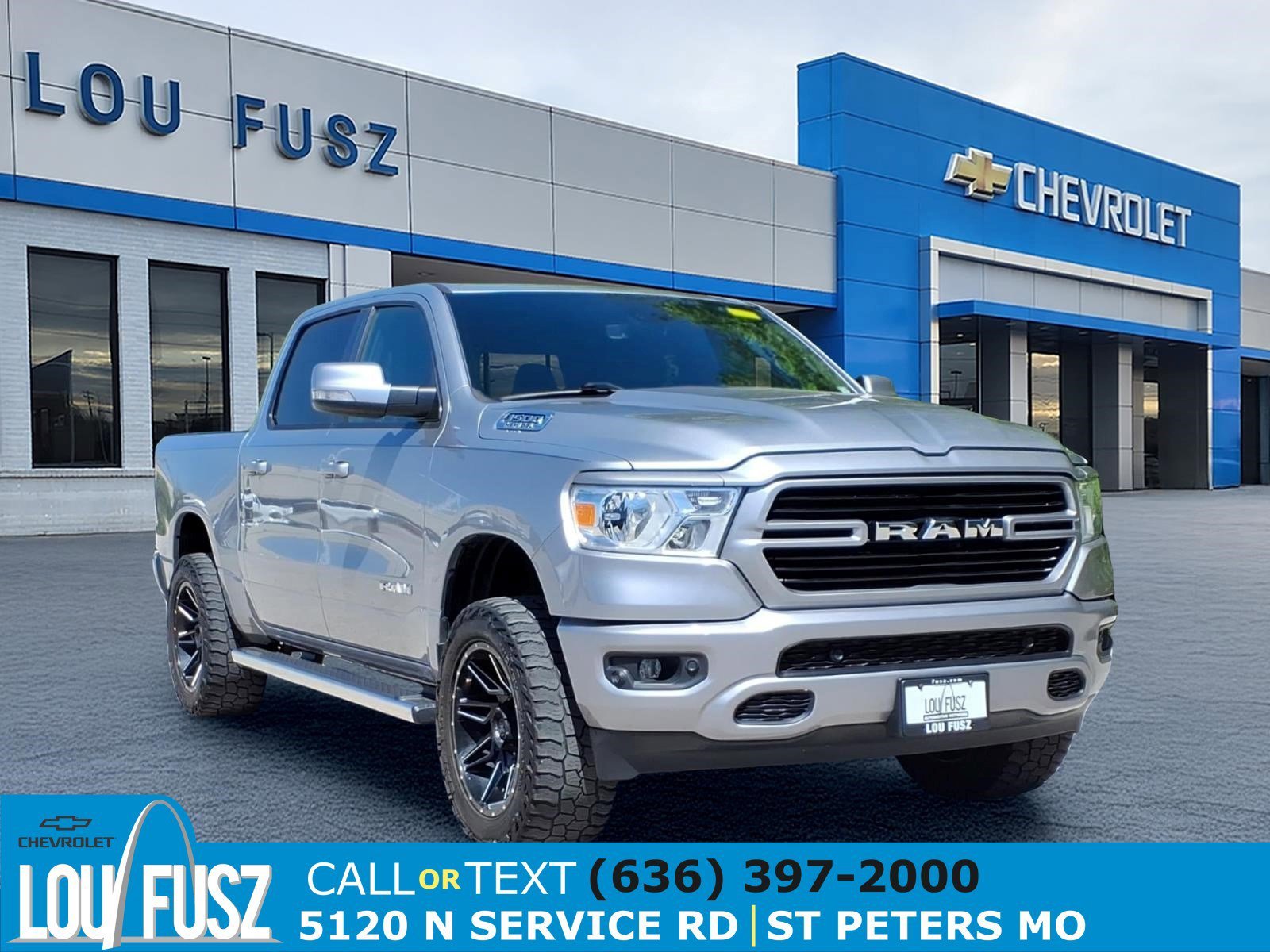 2019 RAM 1500 Big Horn/Lone Star 4x4 Crew Cab 5'7's photo