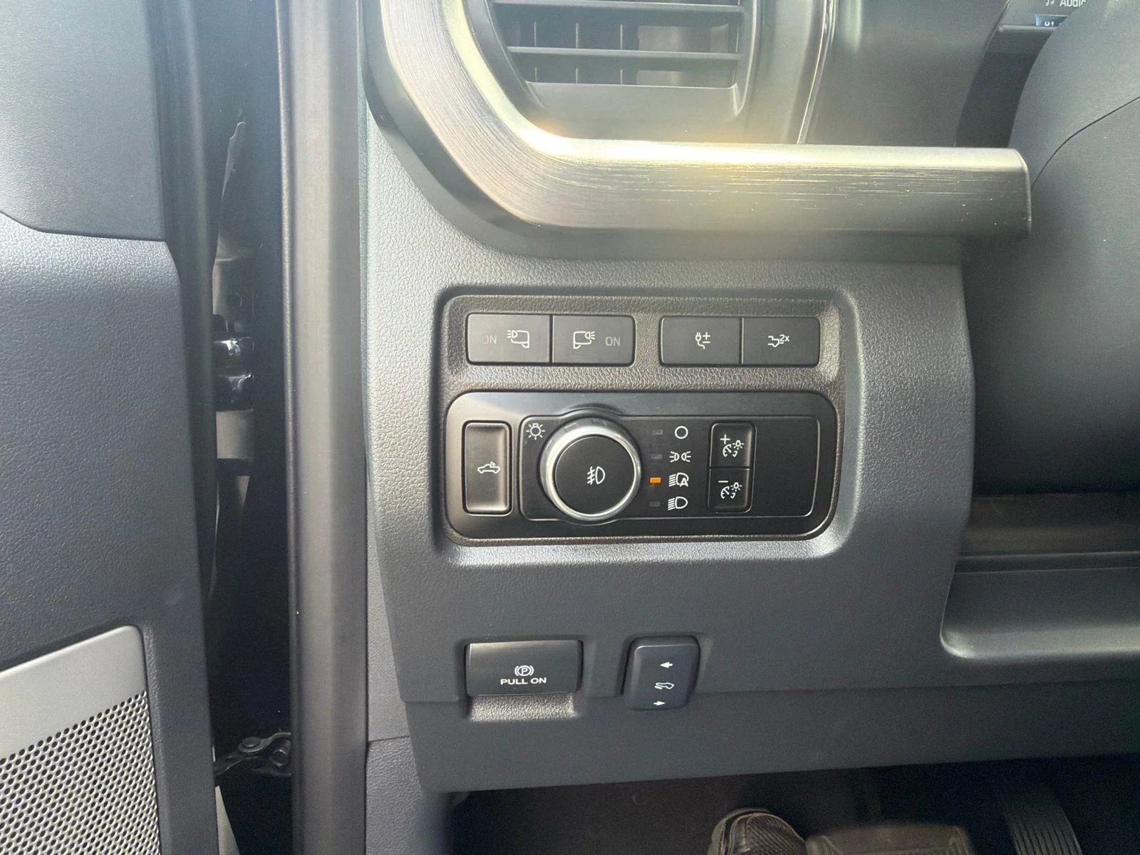 Used 2024 Antimatter Blue Ford LARIAT image 22