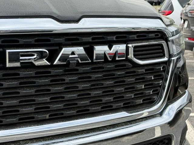 New 2026 Diamond Black Crystal Pearl-Coat Exterior Paint RAM BIG HORN image 3
