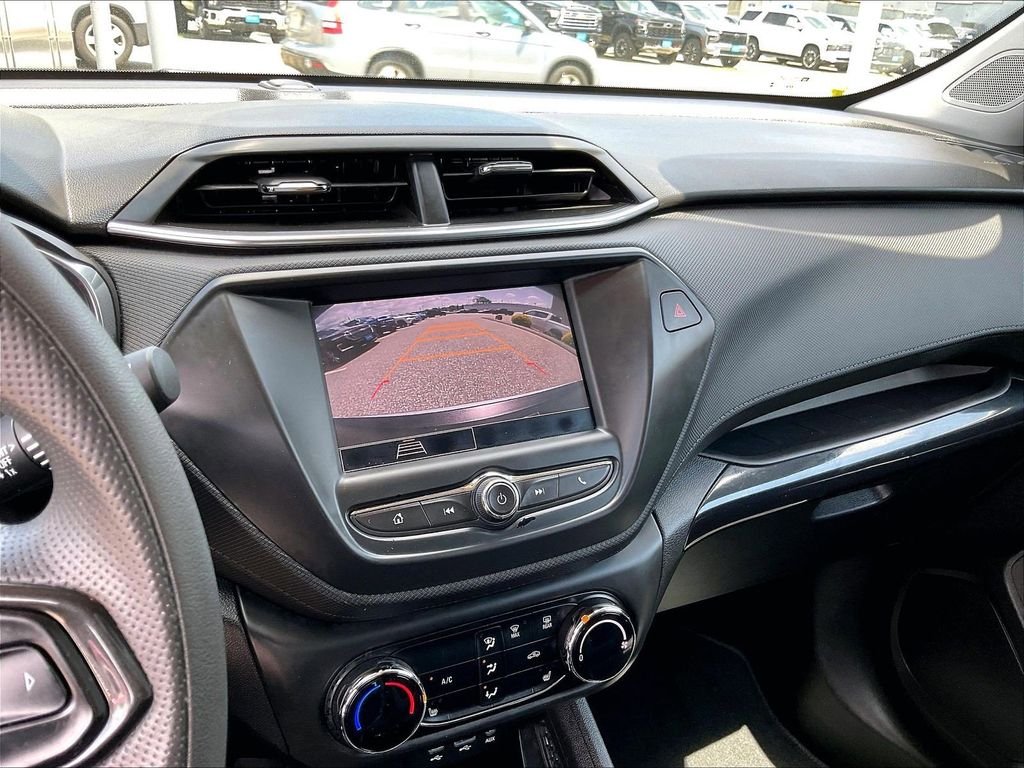 Used 2023 Gray Chevrolet LT image 19