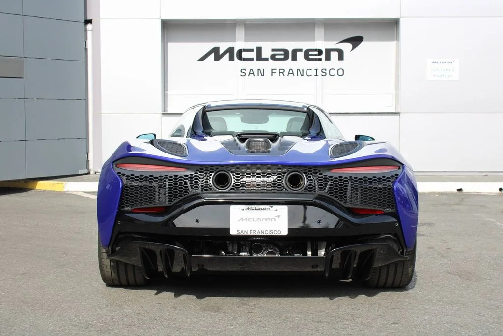 Certified Used 2025  McLaren Performance image 25