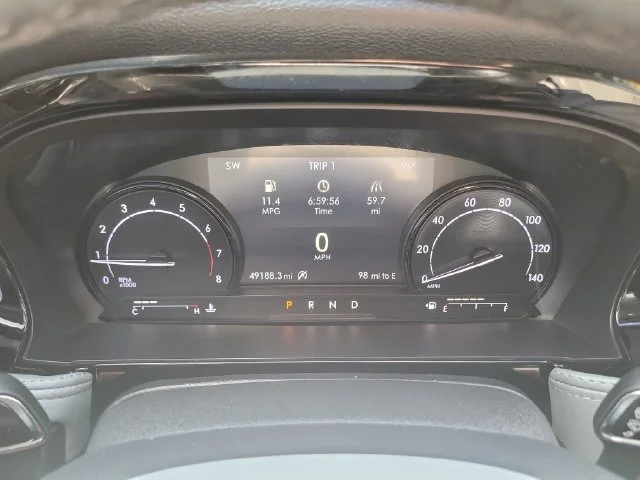 Used 2022 White Lincoln Standard image 29