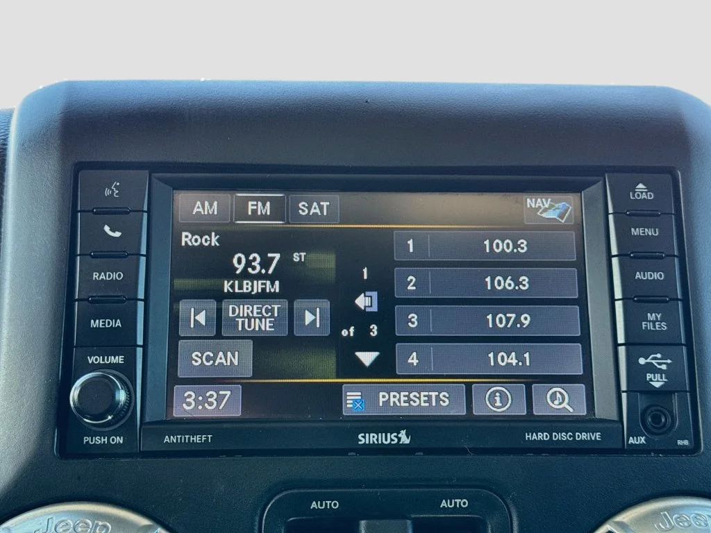 Used 2017 Gray Jeep Unlimited Rubicon image 15