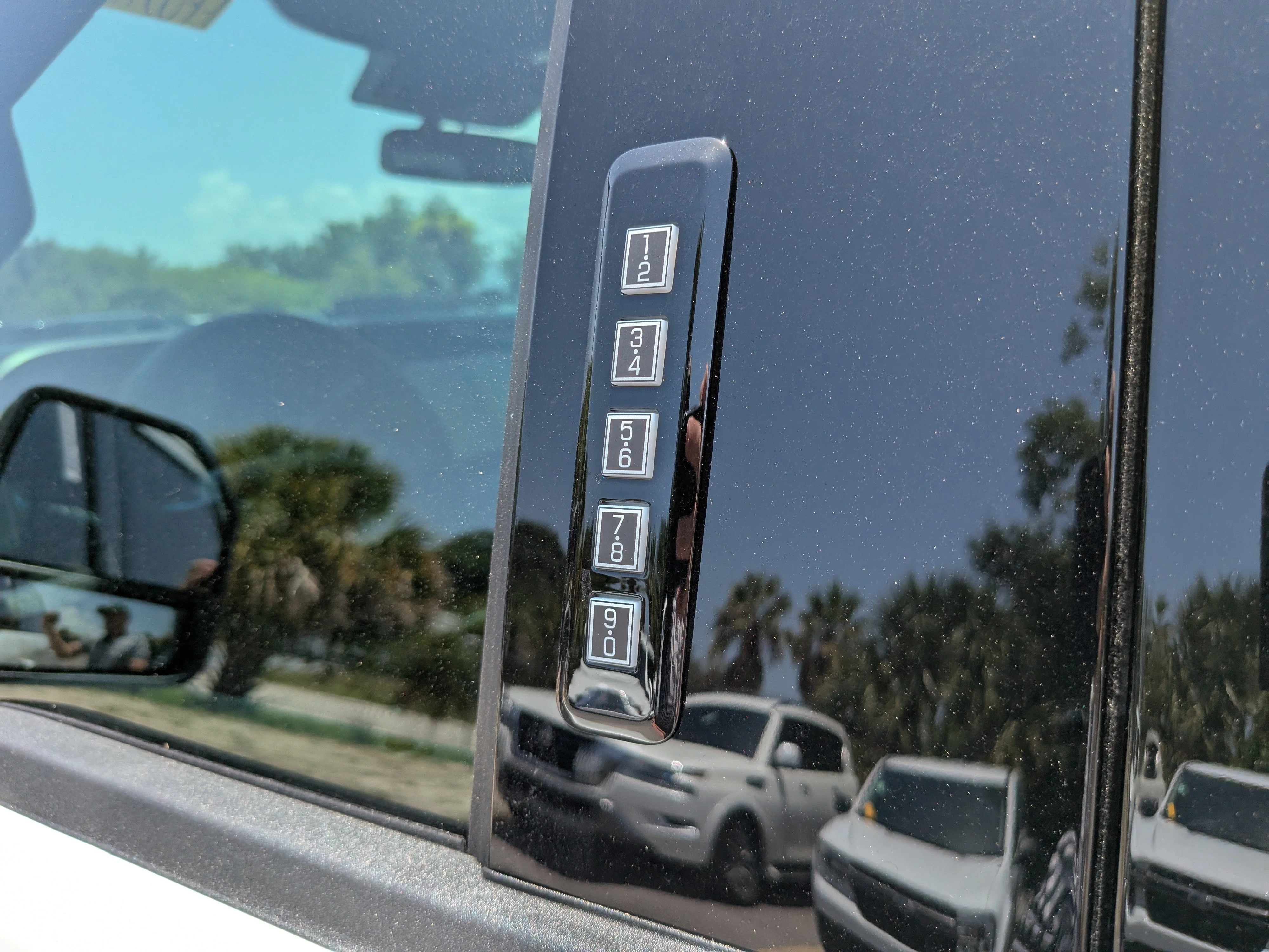 New 2026 Star White Metallic Tri-Coat Ford F-250® Platinum® image 19