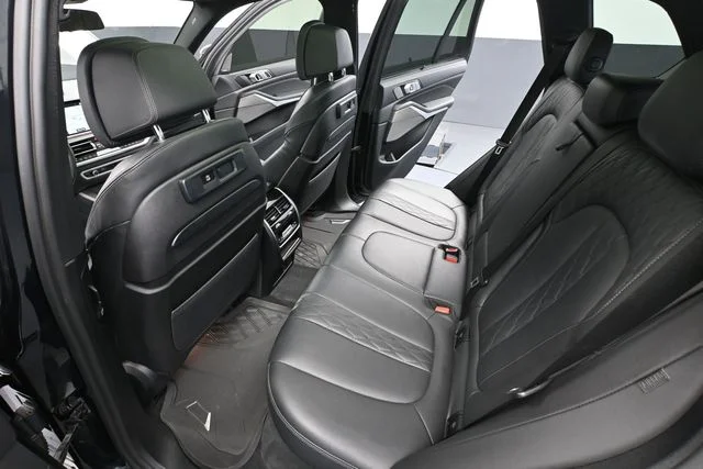 2022 BMW X5 M50i - Photo 41