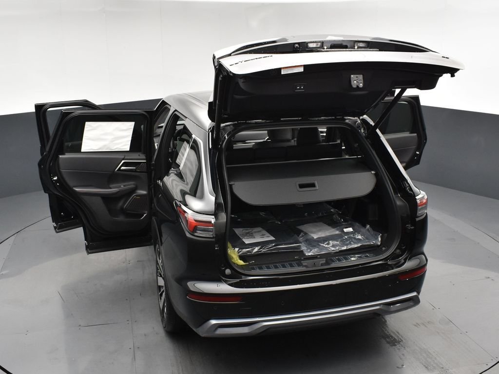 New 2026 Black Mitsubishi SE image 26