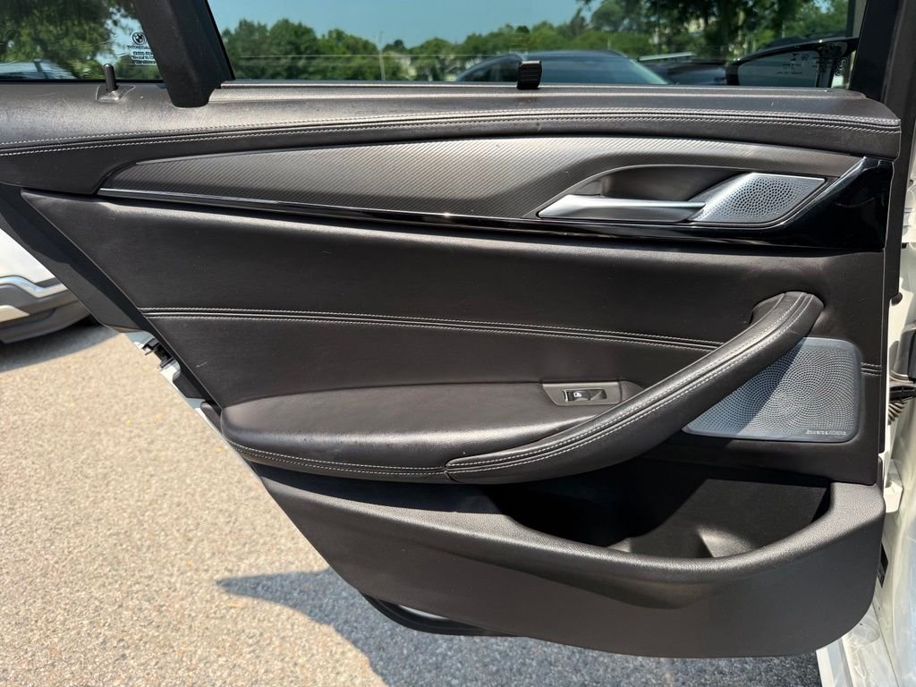 Used 2019 White BMW Competition image 33