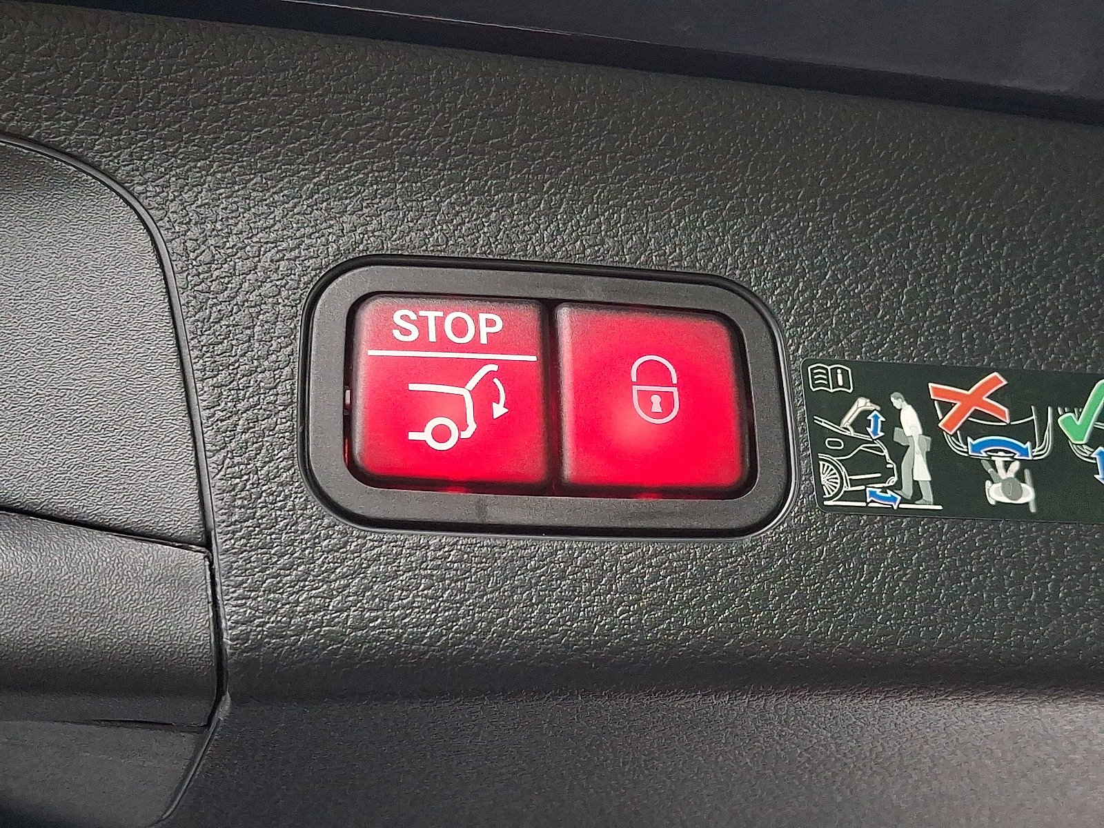 2025 Mercedes-Benz GLS Base - Photo 32