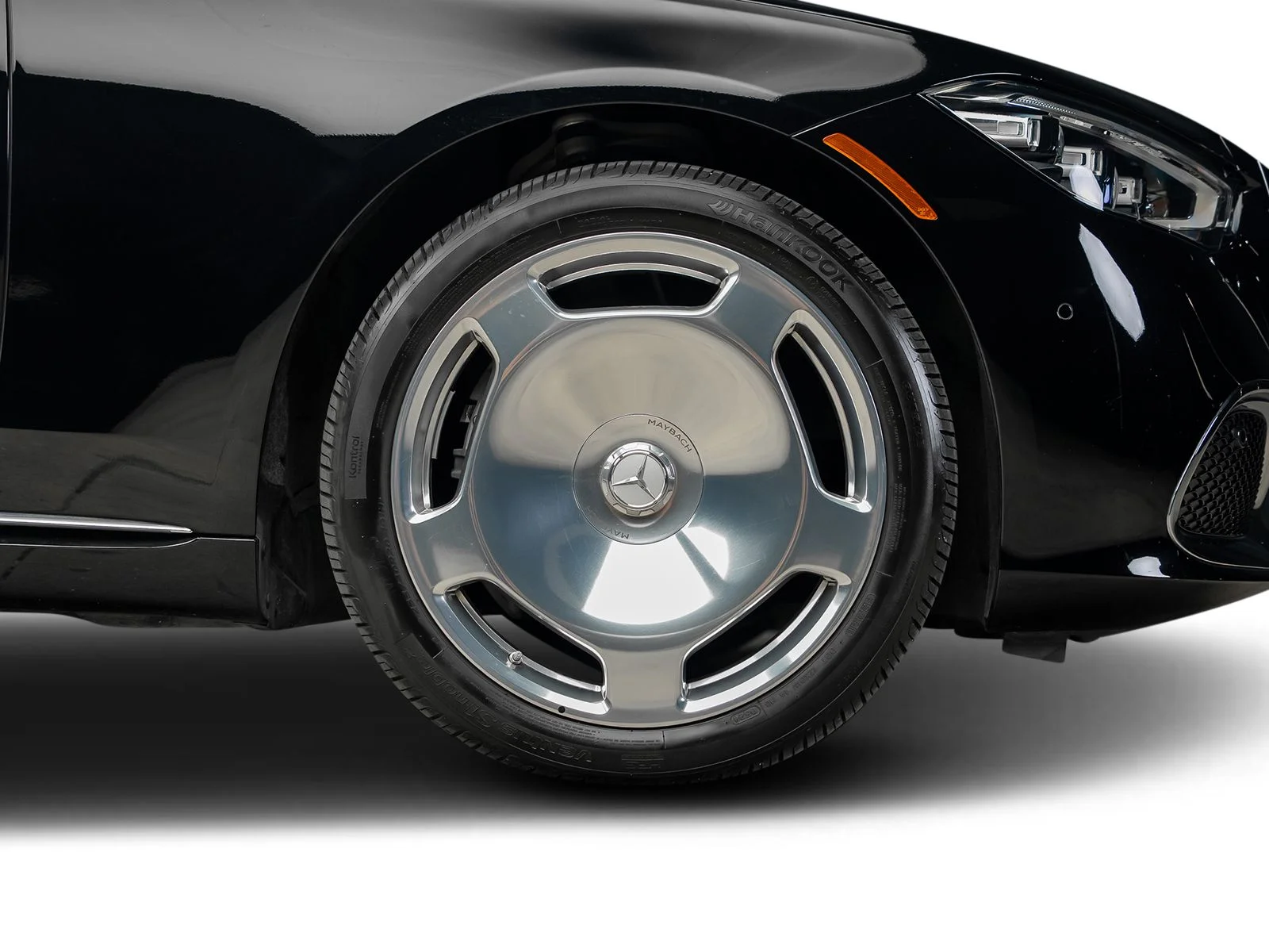 Used 2024 Black Mercedes-Benz Maybach S 580 image 29