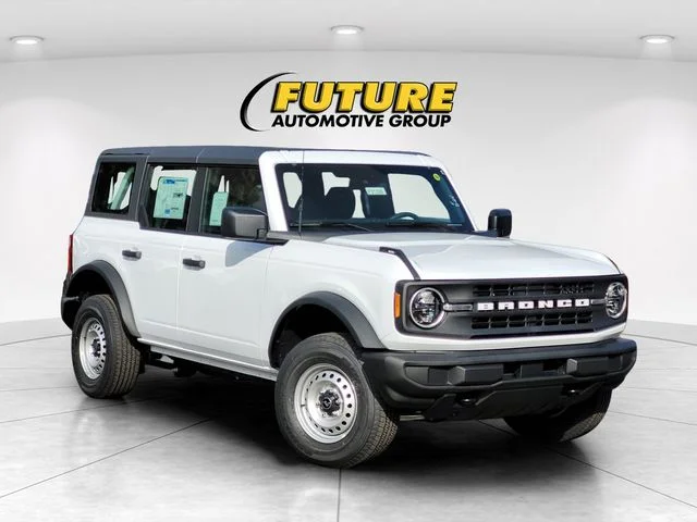 2025 Ford Bronco Base 4x4's photo