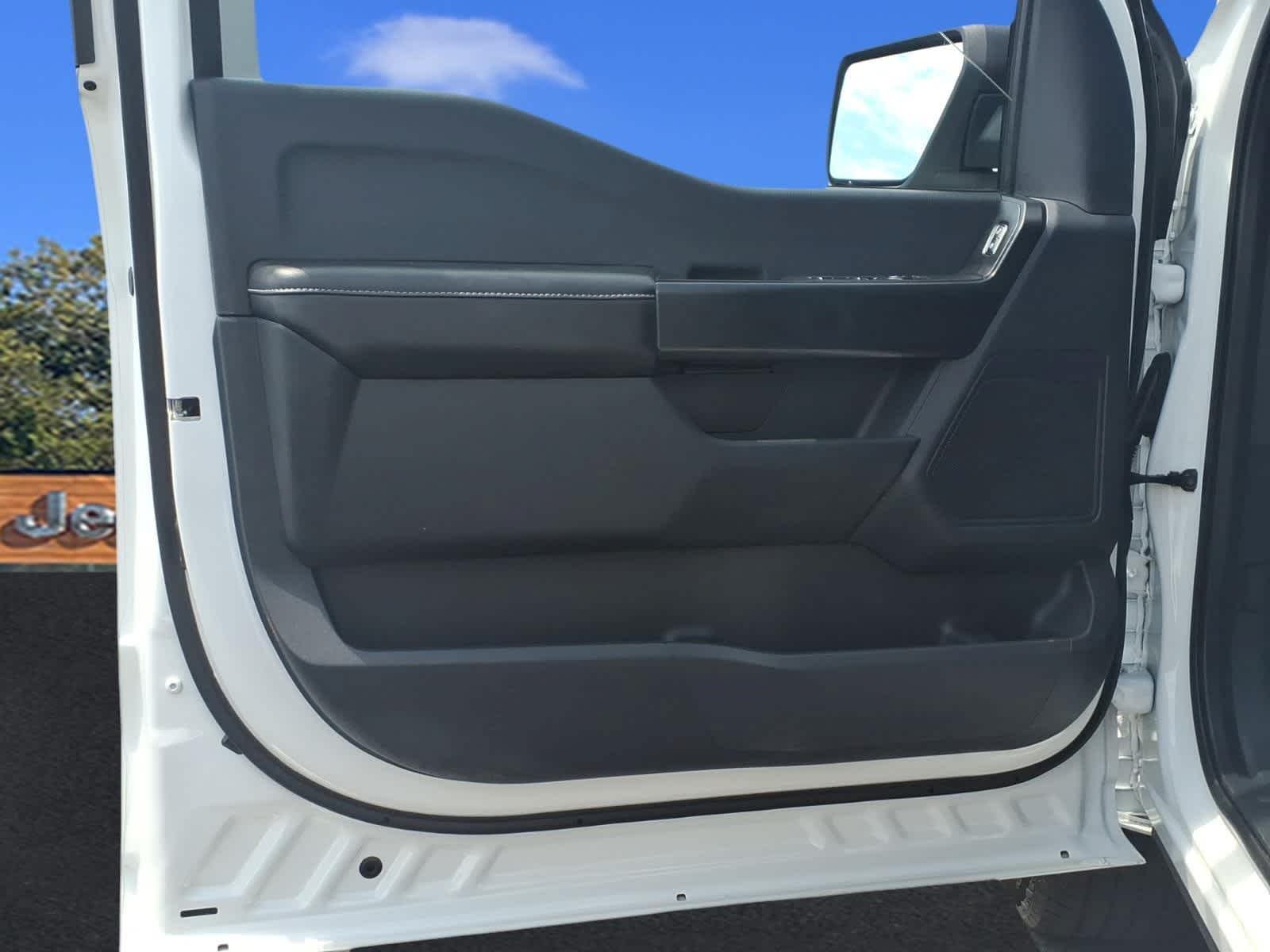 Used 2024 Oxford White Ford STX image 11
