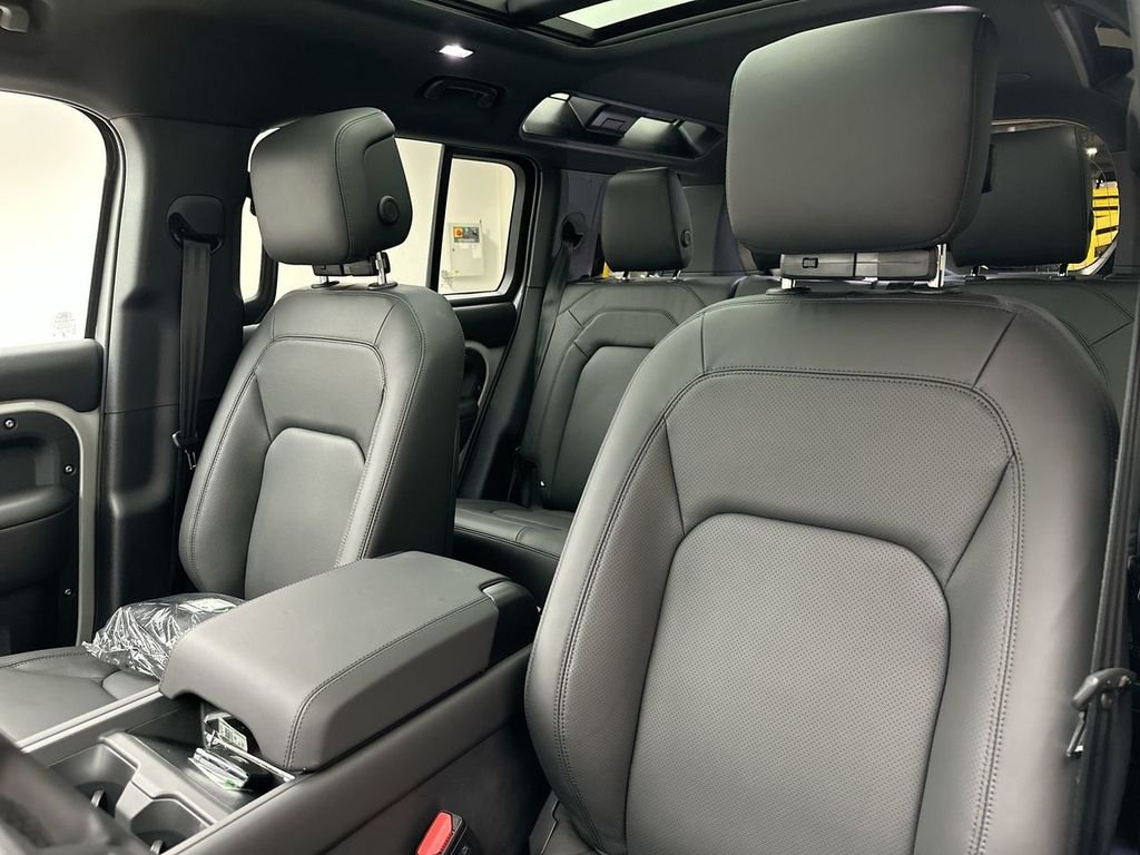 New 2026 Borasco Grey Land Rover X-Dynamic SE image 18