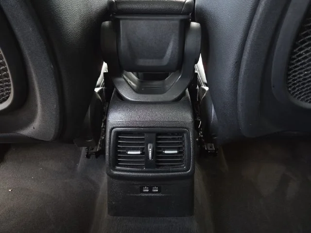 Used 2020 Jet Black BMW sDrive28i image 21
