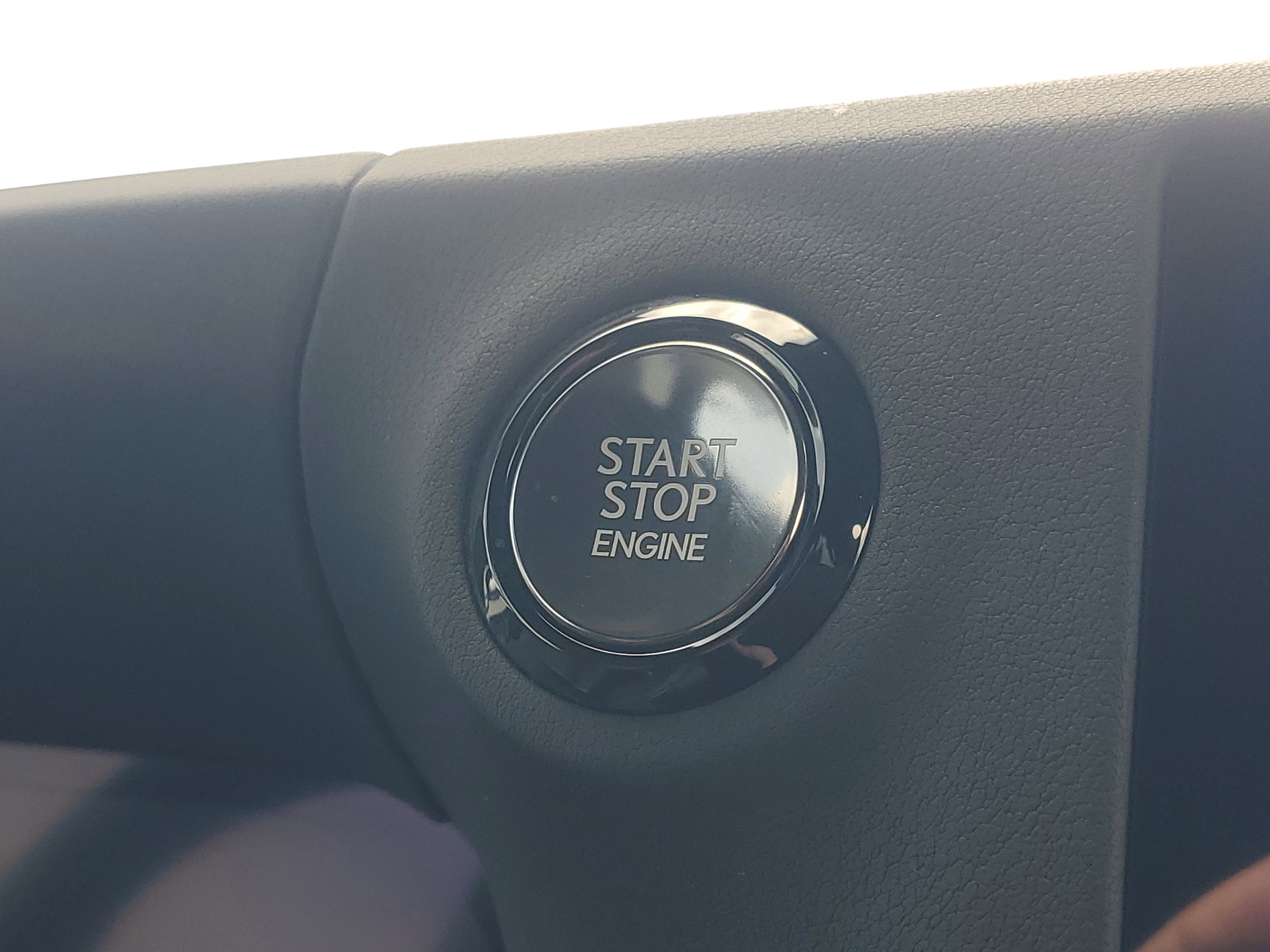 Used 2025 Silver Lexus GX 550 Overtrail+ image 34