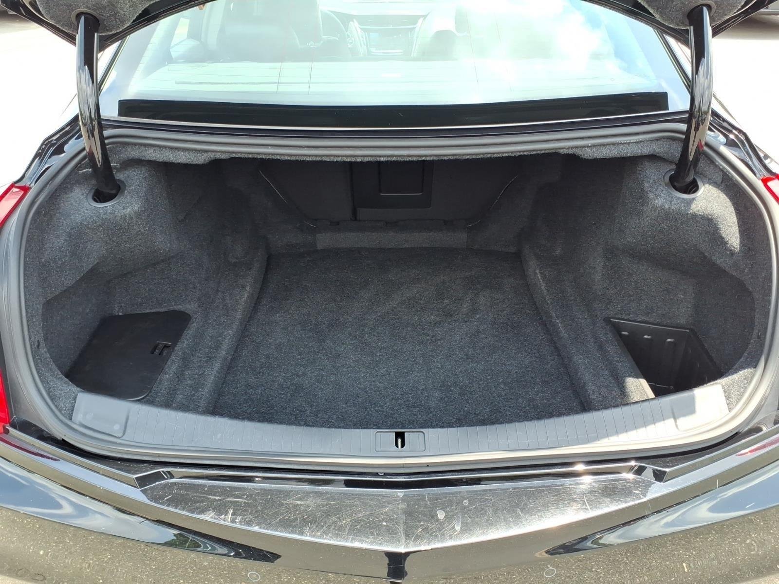 Used 2019 Black Raven Cadillac Luxury AWD image 31