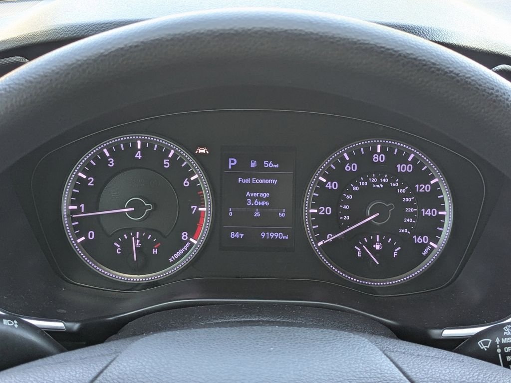 Used 2020 Green Hyundai SE image 25