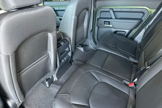 New 2026 Woolstone Green Land Rover S image 11