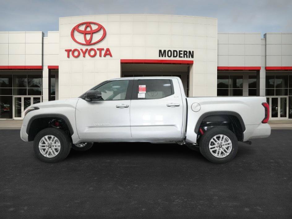 2026 Toyota Tundra SR5 - Photo 10